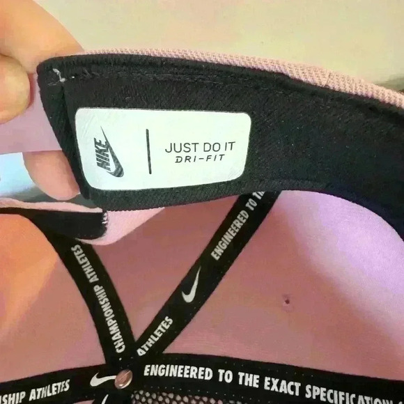 Rare NikeLab Essentials Acronym Snapback Cap - Pink & Black, Adjustable Pro Fit - Picture 5 of 6